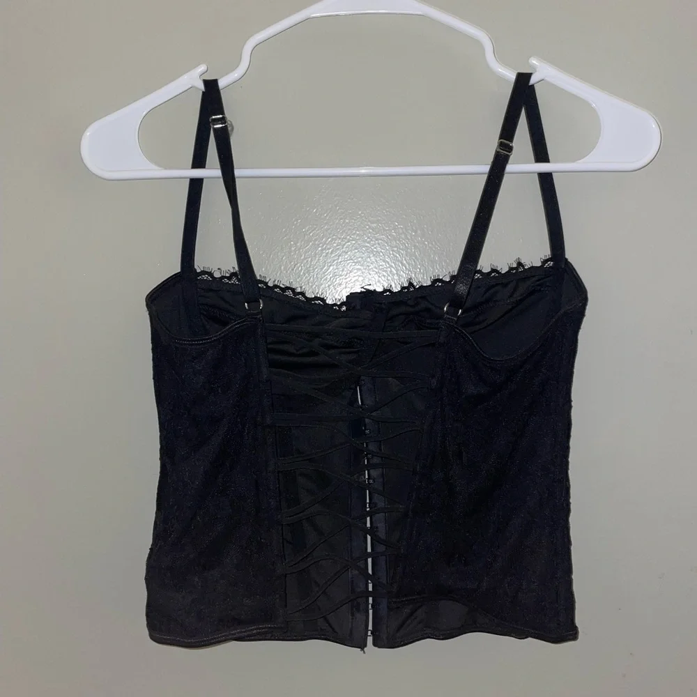 Urban Outfitters corset lookalike - Picture 2 of 5